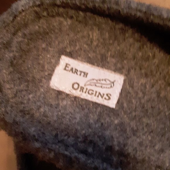 COPY - Earth Origins Wool Felt Clogs 8 1/2 W + Free Sox - Picture 2 of 7